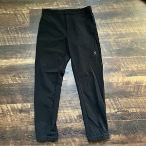 On running on cloud active black stretch athletic jogger track pants medium